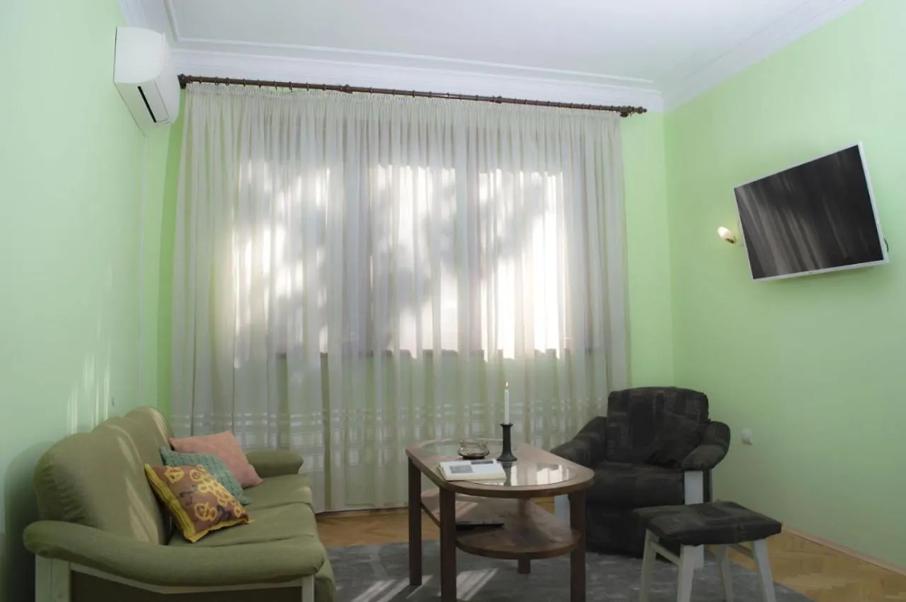 Midtown Place Apartment Doris 1 With Garage Plovdiv 0*,  Bulgária